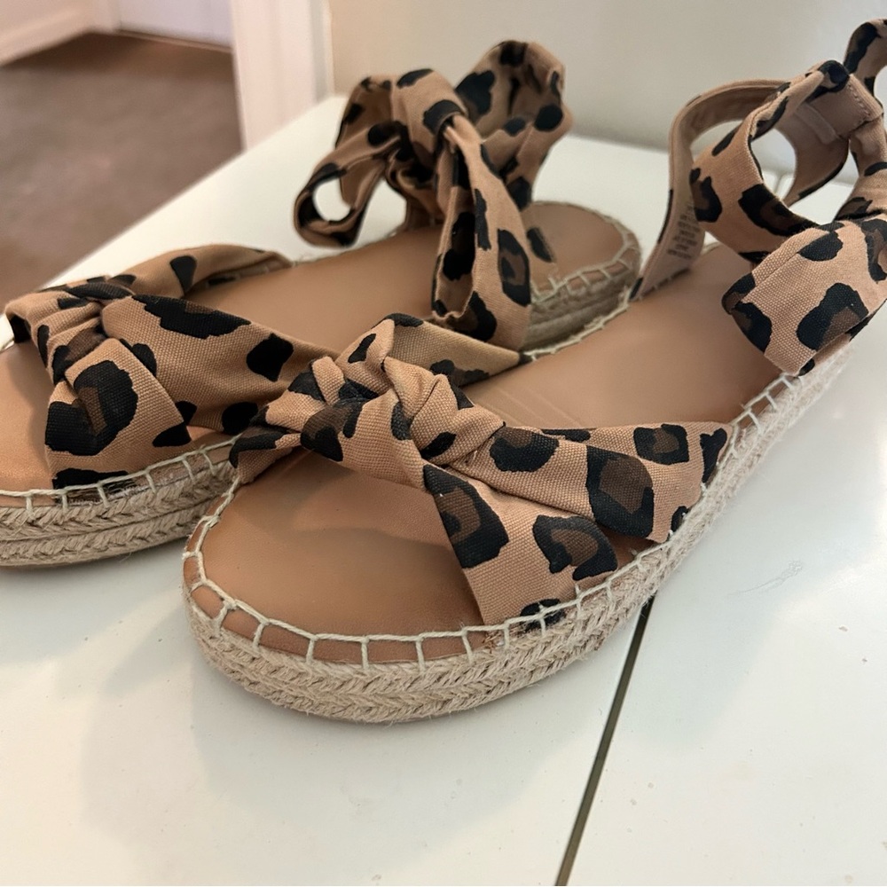Cheetah Espadrilles - Picture 4 of 5